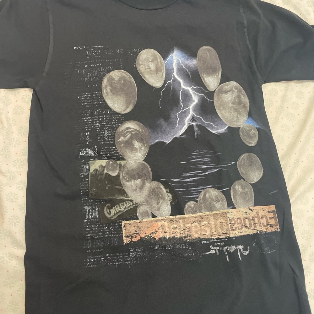 Travis Scott tour utopia merch shirt small